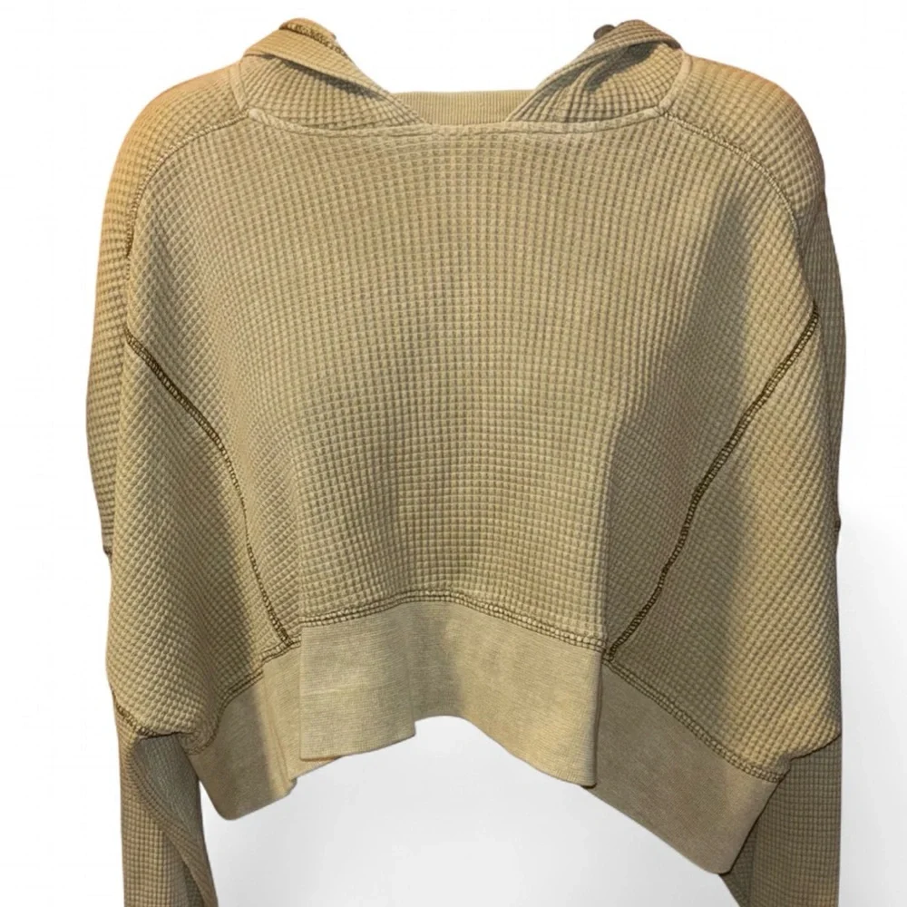 Urban Outfitters Women’s Cropped Hoodie Shirt Thermal Waffle Size XL Relaxed Fit - Picture 3 of 9